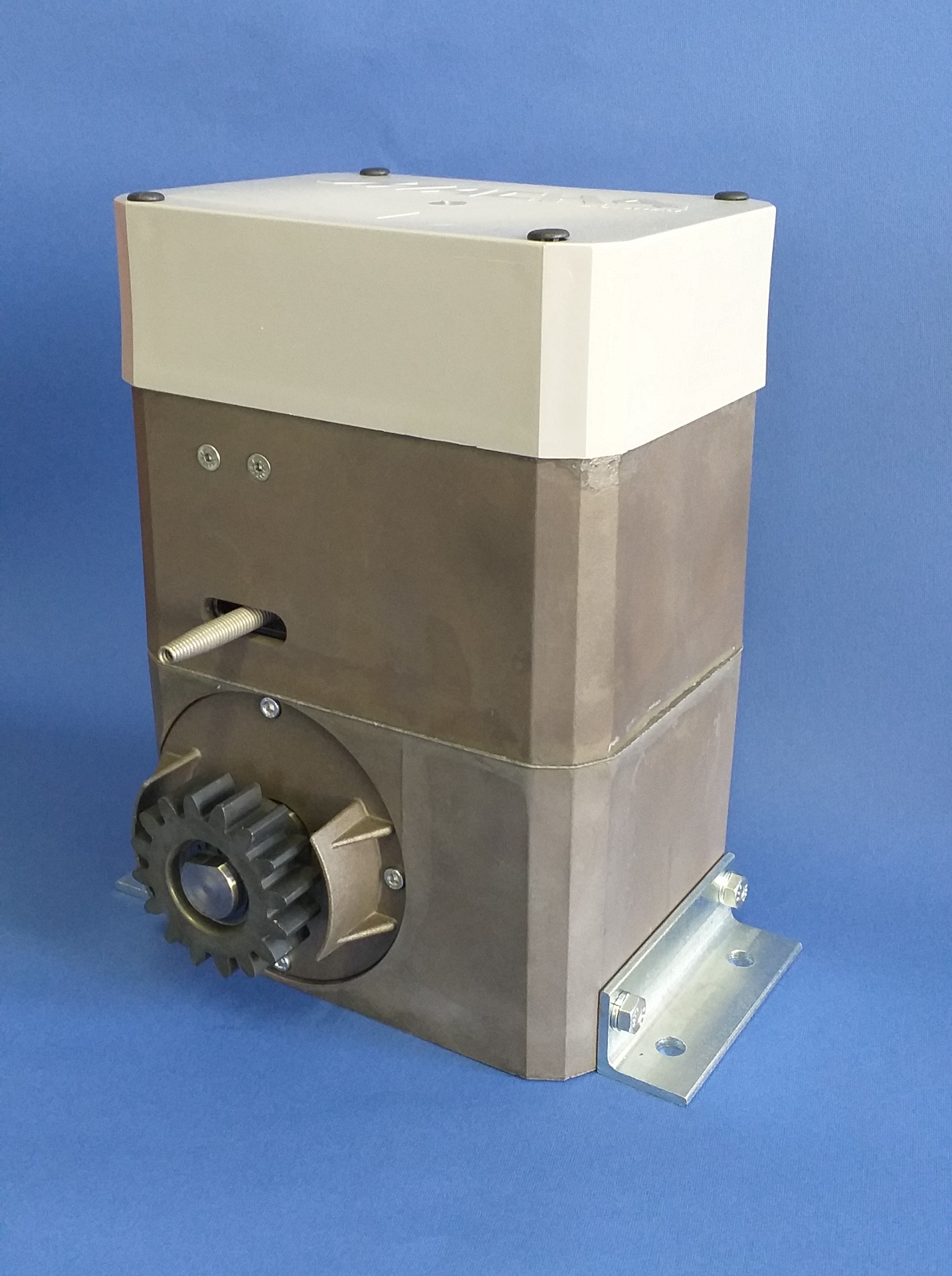 MACH-4 230V